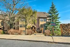 Wintergreen Condo with Balcony and Mountain Views! - Lyndhurst