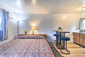 Loveland Vacation Rental - 1 Mile to Lake!