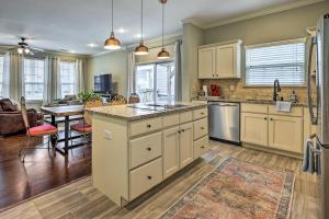 Fayetteville Home Near University of Arkansas!