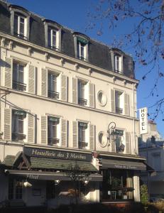 L'Auberge des 3 Marches, Hotely - Le Vésinet