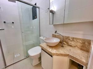 Ap 2 dormitórios com piscina a 4 quadras do mar Le Monde