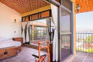 Casa Cayetana Teques