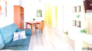 Spacious apartment in Roses, 60 m², shared pool