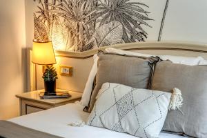 Baboon Room