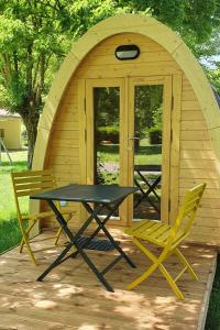 Campings Cabane 2/3 pers au Camping les Patis : photos des chambres