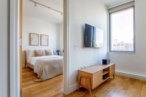 Midtown West 1br w gym wd doorman nr Hudson NYC-1102