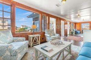 Nags Head Beach Inn by KEES Vacations