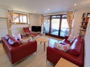 Villa Edelweiss - 3 to 6 Guests - private use of indoor pool, sauna and garden terrace