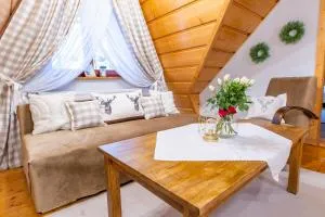 Rodzinny Dom i Apartamenty u Ciwersa z balią w ogrodzie - Trybsz