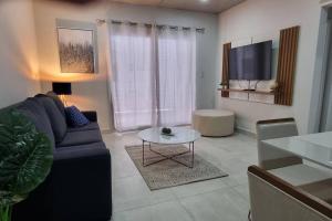 Elegante y fino departamento a estrenar!