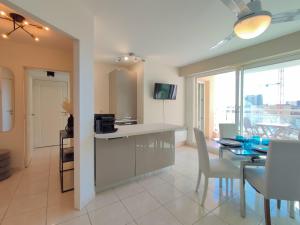 Appartements BH - Le Monte Cristo - Parking, Terrasse, Vue mer : photos des chambres