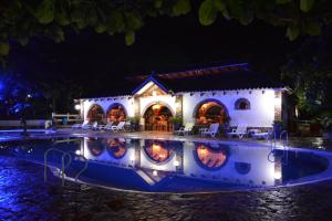 Hotel Pueblito Español