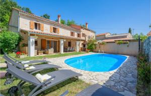 4 Bedroom Pet Friendly Home In Zminj