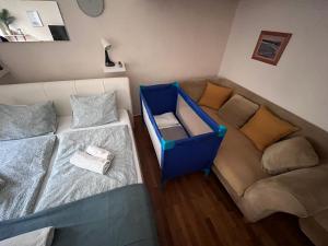 V57 APARTMENT OKTOGON