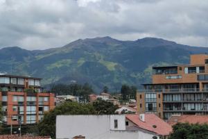 Lovely 2B-2B Condo in the best area of Cuenca.