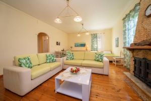 House of Hapiness in Assos