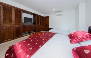 Torres del lago de 2 habitaciones, 1201