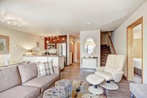 River Mtn Lodge E309