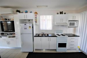 Water Views - Belle Escapes Jervis Bay