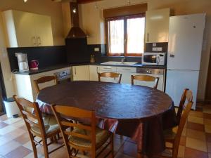 Maisons de vacances Gite Curan, 5 pieces, 6 personnes - FR-1-601-394 : photos des chambres