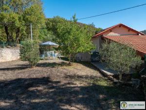 Maisons de vacances Gite Villefranche-de-Rouergue, 3 pieces, 5 personnes - FR-1-601-415 : photos des chambres