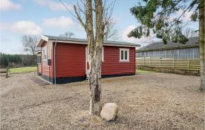 3 Bedroom Amazing Home In Give