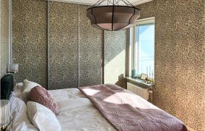 3 Bedroom Lovely Apartment In Uppsala