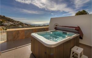 2 Bedroom Gorgeous Apartment In Altea