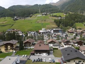 Hotel Garni Maria Theresia - Official Ötztal Summer Card Partner