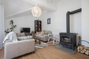 Guest house Gaj B4 in Hreljin with gym and barbecue 