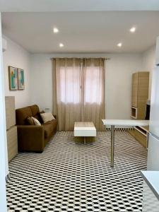 RockSide Residences Suites La Línea N1 - Apartmány, La Línea de la Concepción