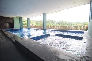 Carol Crosswinds Tagaytay