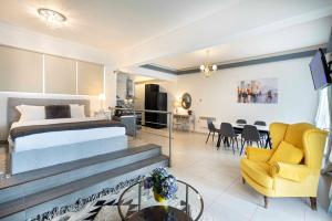 Mirabella spacious studio