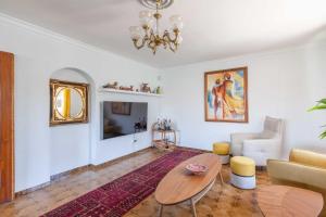 Stunning Villa with pool by Costarentals - Ref 30