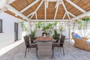 Stunning Villa with pool by Costarentals - Ref 30