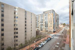 Mount Vernon 1br w gym roof wd near Metro WDC-595