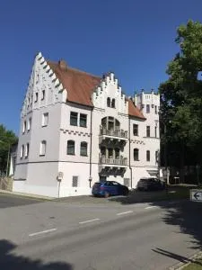 Ferienwohnung in historischer Villa mit Gartennutzung - Horní Folmava