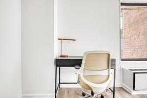 Kips Bay 1br w doorman wd nr East River NYC-980