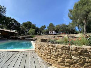 Villas Authentique mas de charme avec piscine a louer en Provence : photos des chambres