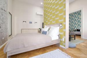 Standard Apartment by Hi5 - Bright central place (269)