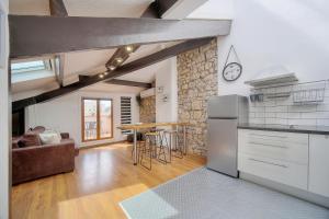 Le Mika - Calme Elégant - VCA