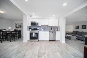 Fully Renovated house 10 min to Mayo Clinic - Sandalwood