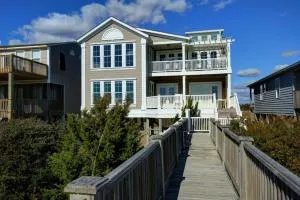 The Seventh Day - هولدن بيتش