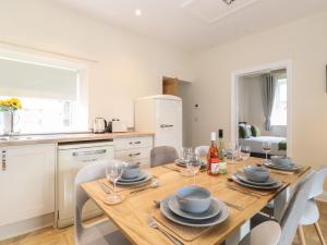 Pond Cottage