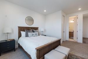 Red Rock Place with Private Pool Hot Tub