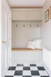 The Farmhouse at Corrstown Village