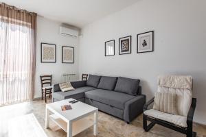 GuestHost - Florence Modern & Bright Apartment!