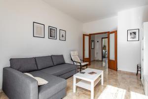 GuestHost - Florence Modern & Bright Apartment!