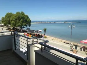 Sea and Sun Luxury apartment - Skála Neón Epivatón