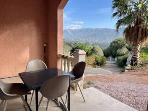 Appartements Rez de Villa a la campagne proche d'Ajaccio : photos des chambres